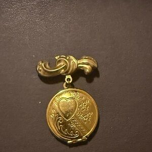 Gold-Tone Victorian Era Heart Locket Brooch